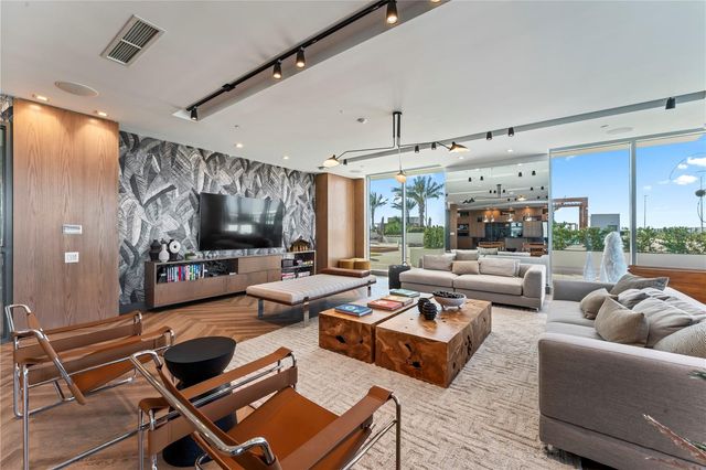 5120 MARINA WAY 14002, Tampa, FL 33611