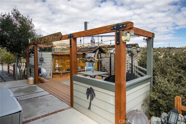 2863 Ox Yoke, Pioneertown, CA 92268