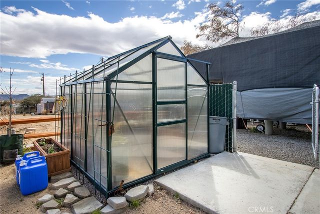 2863 Ox Yoke, Pioneertown, CA 92268