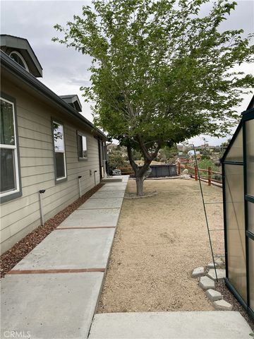 2863 Ox Yoke, Pioneertown, CA 92268