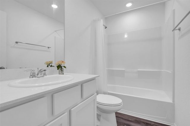 9454 Brookwood Bend Drive, Baytown, TX 77521
