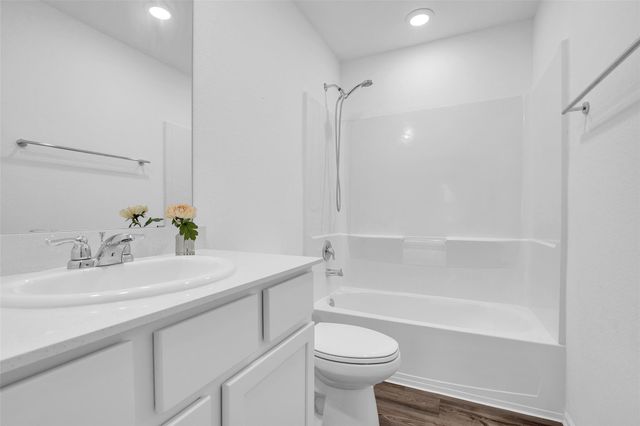 9454 Brookwood Bend Drive, Baytown, TX 77521