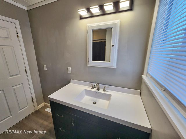 4955 Hepburn Road, Saginaw, MI 48603