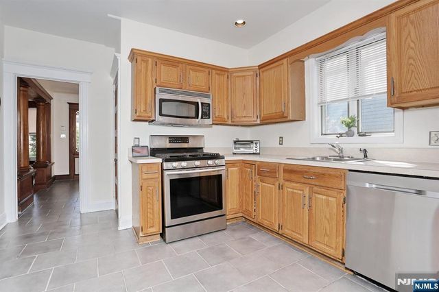 94 May Street, Hawthorne, NJ 07506