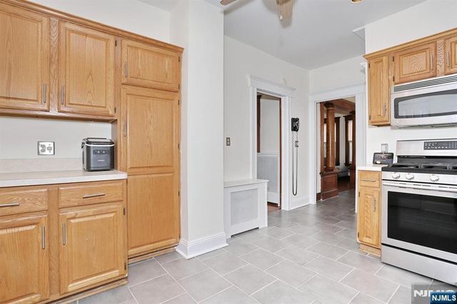 94 May Street, Hawthorne, NJ 07506