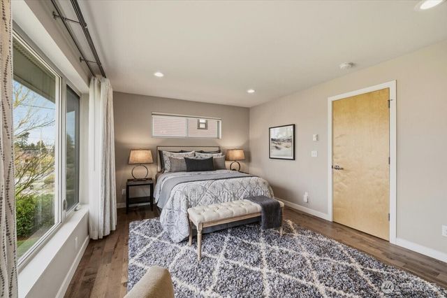 711 N 97th Street, Seattle, WA 98103