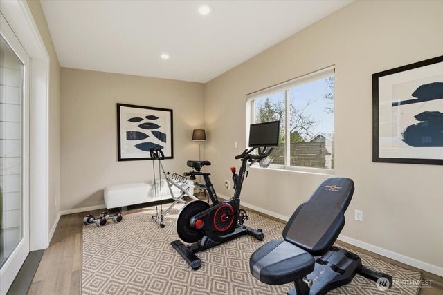 711 N 97th Street, Seattle, WA 98103