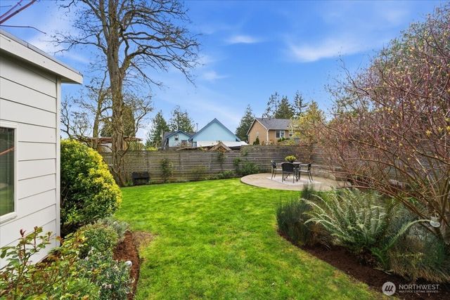 711 N 97th Street, Seattle, WA 98103