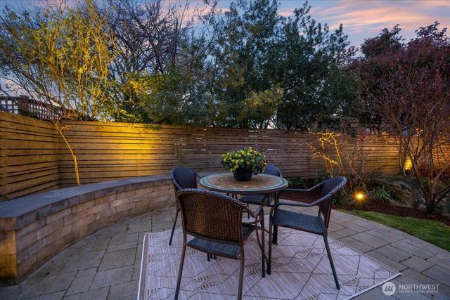 711 N 97th Street, Seattle, WA 98103