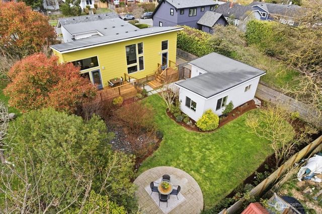 711 N 97th Street, Seattle, WA 98103