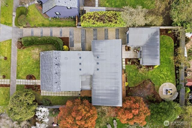 711 N 97th Street, Seattle, WA 98103