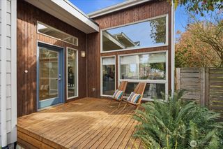 711 N 97th Street, Seattle, WA 98103