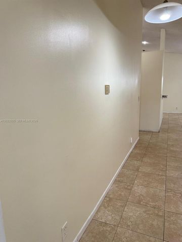 5470 Pine Cir, Coral Springs, FL 33067