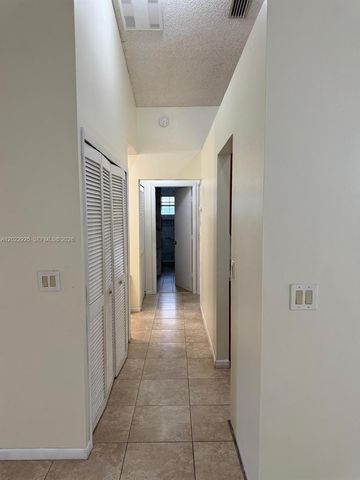 5470 Pine Cir, Coral Springs, FL 33067