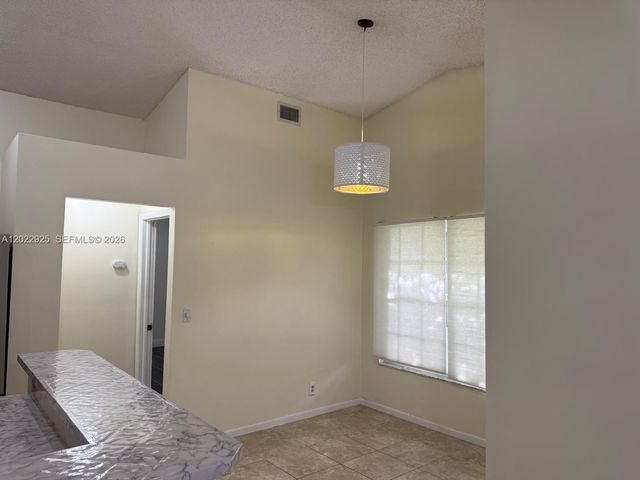 5470 Pine Cir, Coral Springs, FL 33067