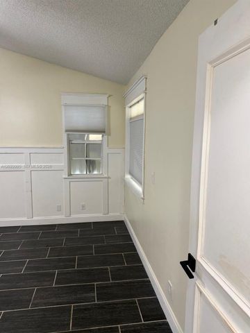 5470 Pine Cir, Coral Springs, FL 33067