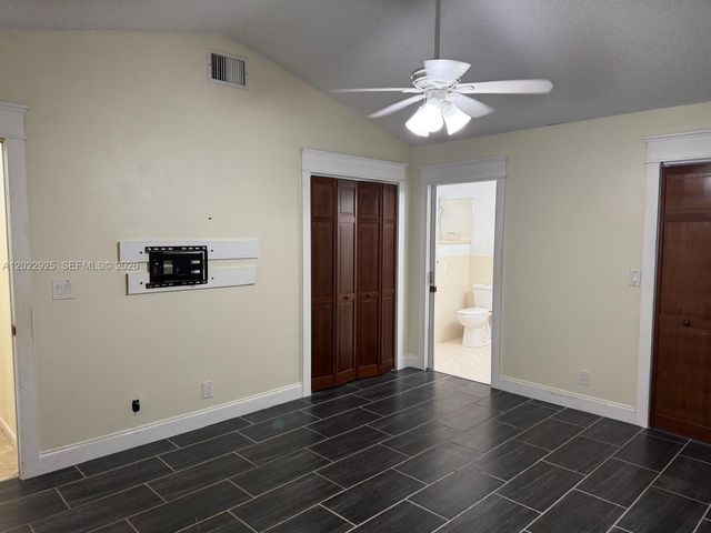 5470 Pine Cir, Coral Springs, FL 33067