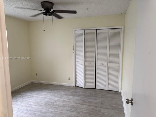 5470 Pine Cir, Coral Springs, FL 33067