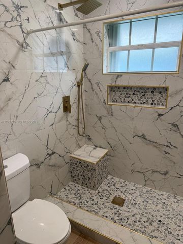 5470 Pine Cir, Coral Springs, FL 33067
