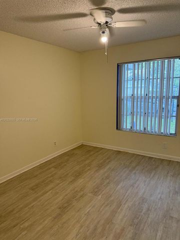 5470 Pine Cir, Coral Springs, FL 33067