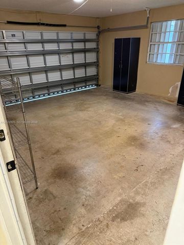 5470 Pine Cir, Coral Springs, FL 33067