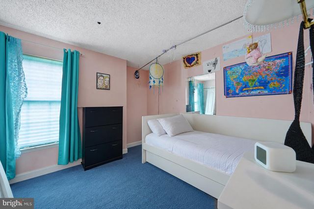 1 ADAMS AVE, Berlin, NJ 08009