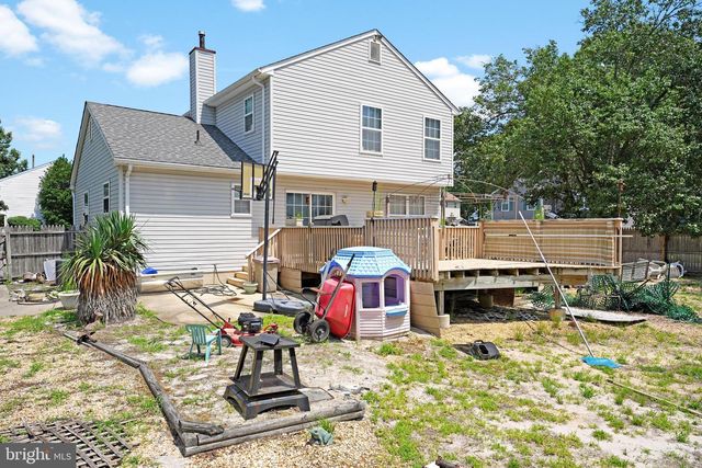 1 ADAMS AVE, Berlin, NJ 08009