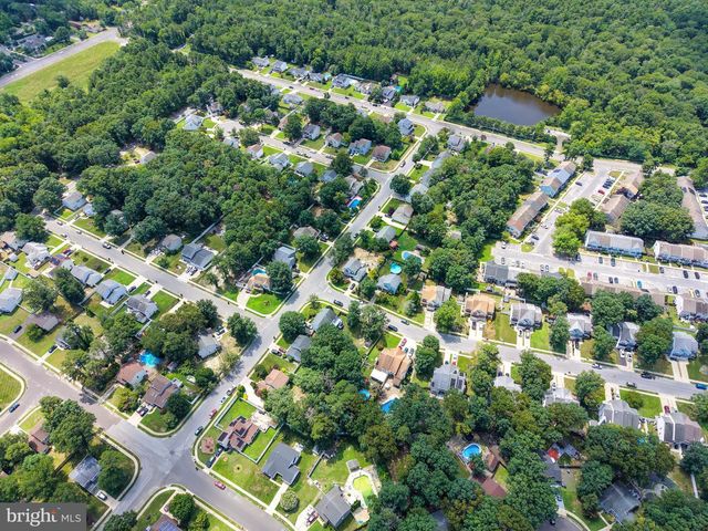 1 ADAMS AVE, Berlin, NJ 08009