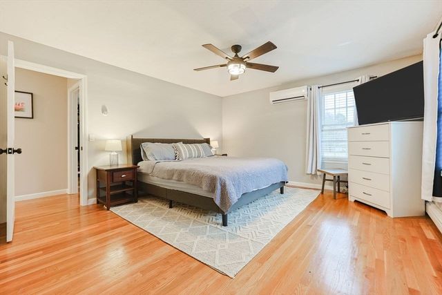 109 Partridge Cir, Taunton, MA 02780