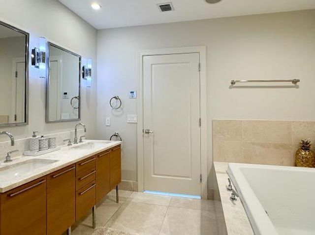 17001 Collins Avenue 4204, Sunny Isles Beach, FL 33160