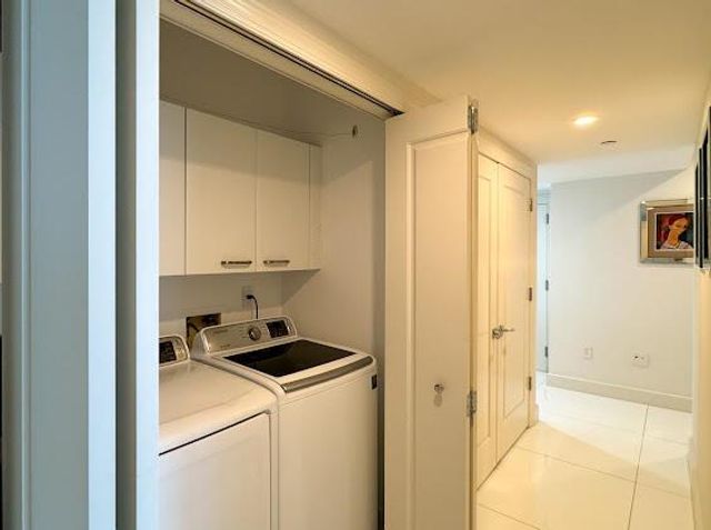17001 Collins Avenue 4204, Sunny Isles Beach, FL 33160