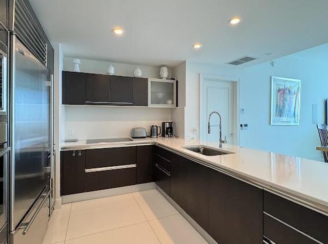 17001 Collins Avenue 4204, Sunny Isles Beach, FL 33160