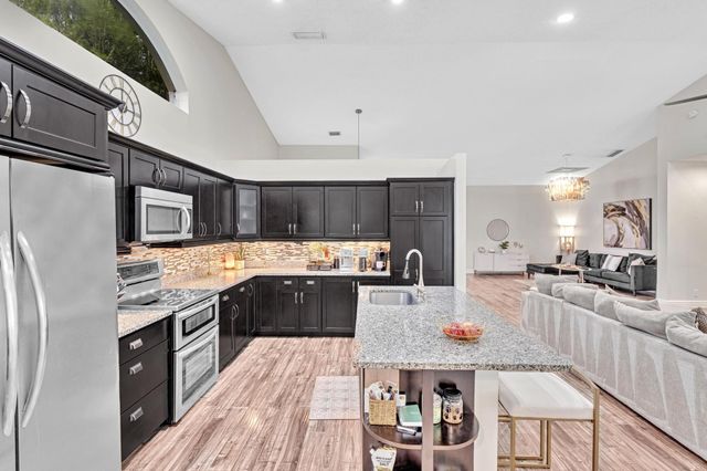 7445 Rockbridge Circle, Lake Worth, FL 33467