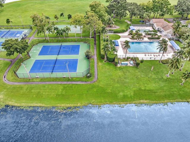 7445 Rockbridge Circle, Lake Worth, FL 33467