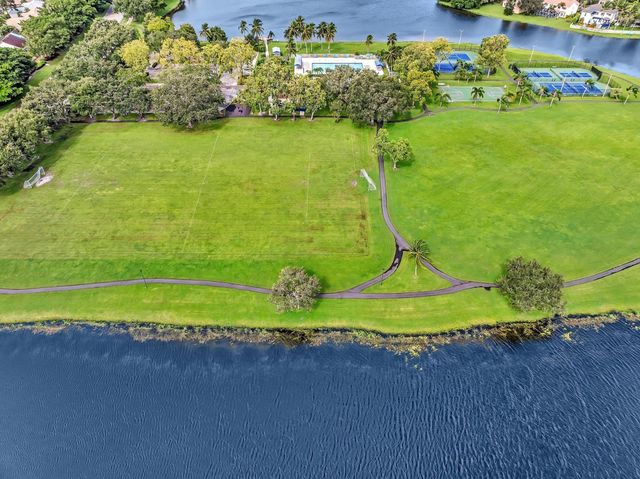 7445 Rockbridge Circle, Lake Worth, FL 33467