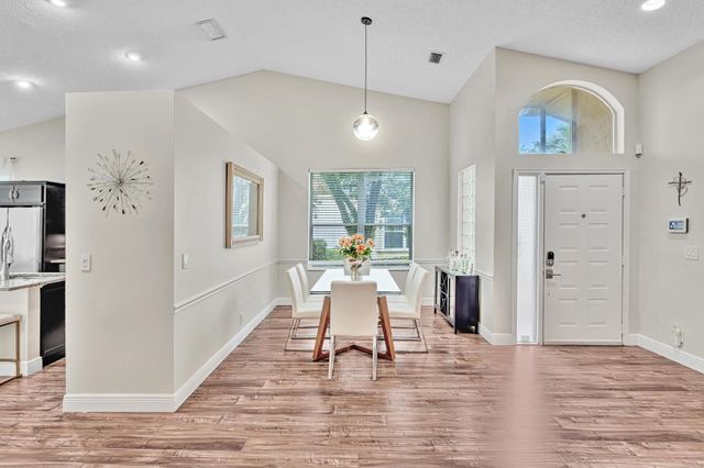 7445 Rockbridge Circle, Lake Worth, FL 33467