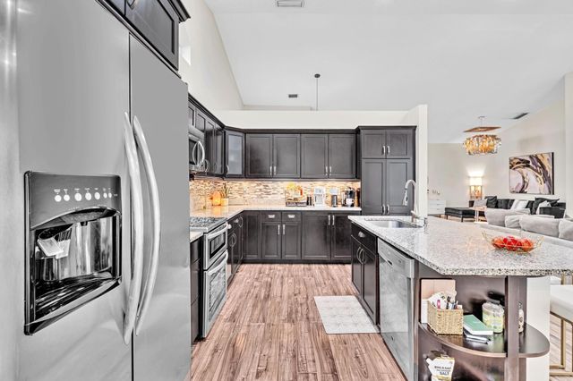7445 Rockbridge Circle, Lake Worth, FL 33467