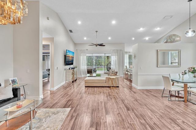 7445 Rockbridge Circle, Lake Worth, FL 33467