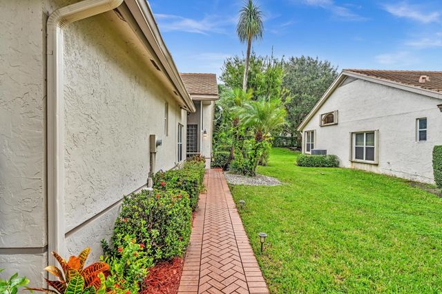 7445 Rockbridge Circle, Lake Worth, FL 33467