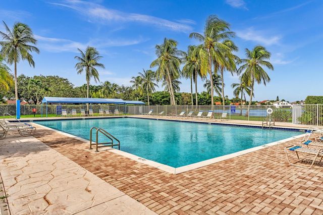7445 Rockbridge Circle, Lake Worth, FL 33467