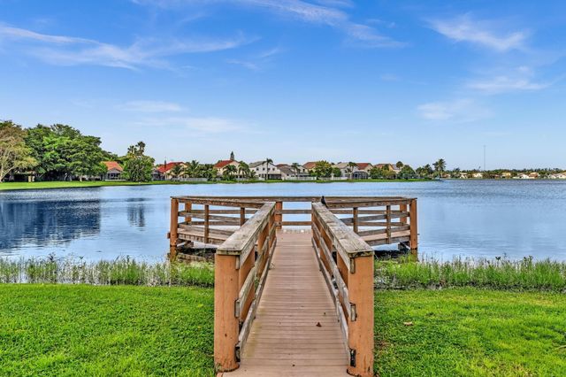 7445 Rockbridge Circle, Lake Worth, FL 33467