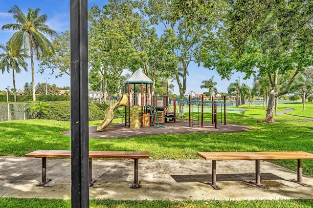 7445 Rockbridge Circle, Lake Worth, FL 33467