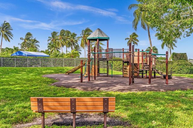 7445 Rockbridge Circle, Lake Worth, FL 33467