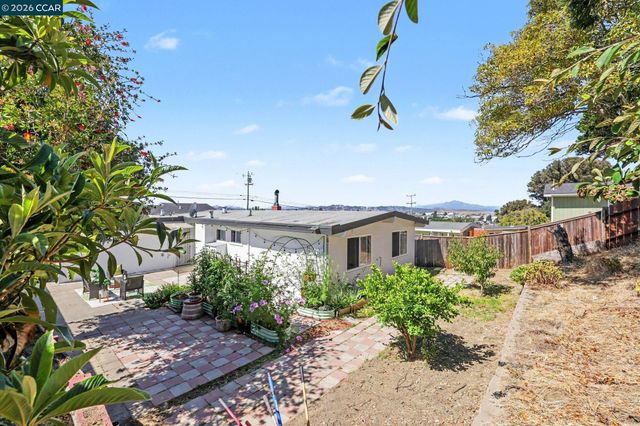 1927 Miner Ave, San Pablo, CA 94806