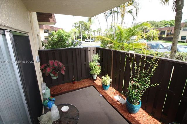 9108 SW 137th Terrace 73, Miami, FL 33176