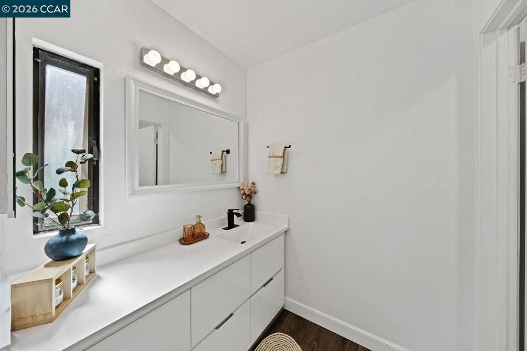 Image 21 of property listing at 1476 Camino Peral C, Moraga, CA 94556