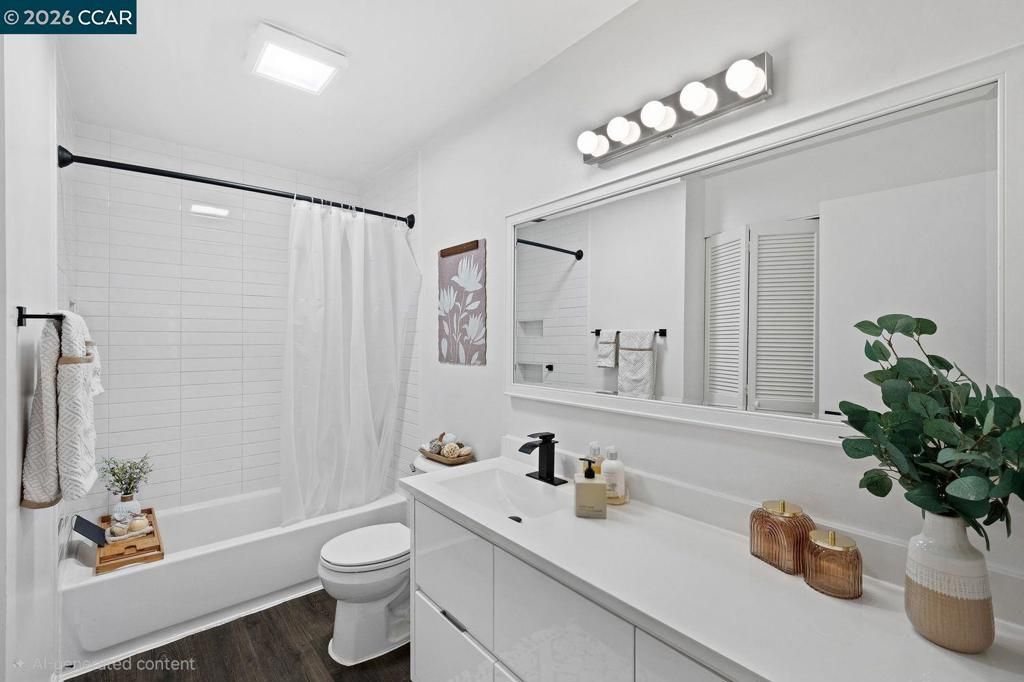 Image 23 of property listing at 1476 Camino Peral C, Moraga, CA 94556