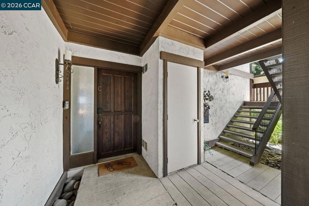 Image 3 of property listing at 1476 Camino Peral C, Moraga, CA 94556