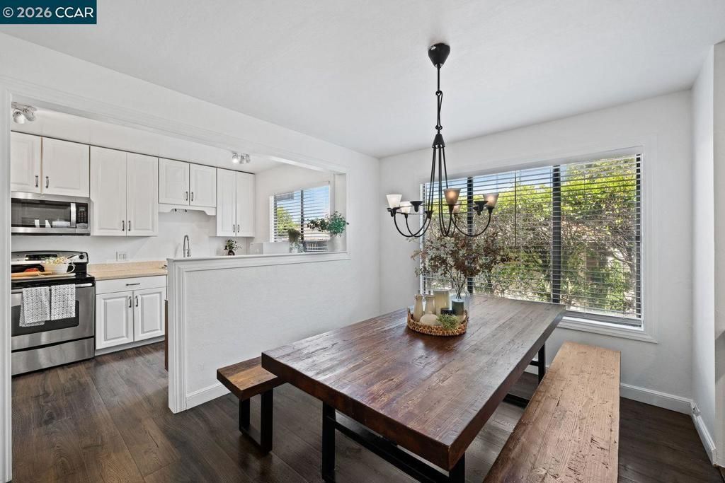 Image 8 of property listing at 1476 Camino Peral C, Moraga, CA 94556