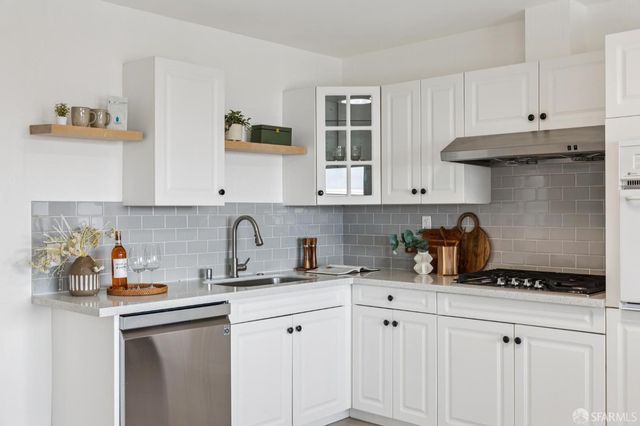 15 Harold Avenue, San Francisco, CA 94112